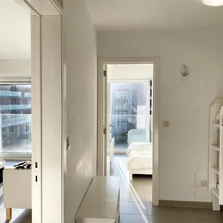 In Near The Daire Nieuwpoort